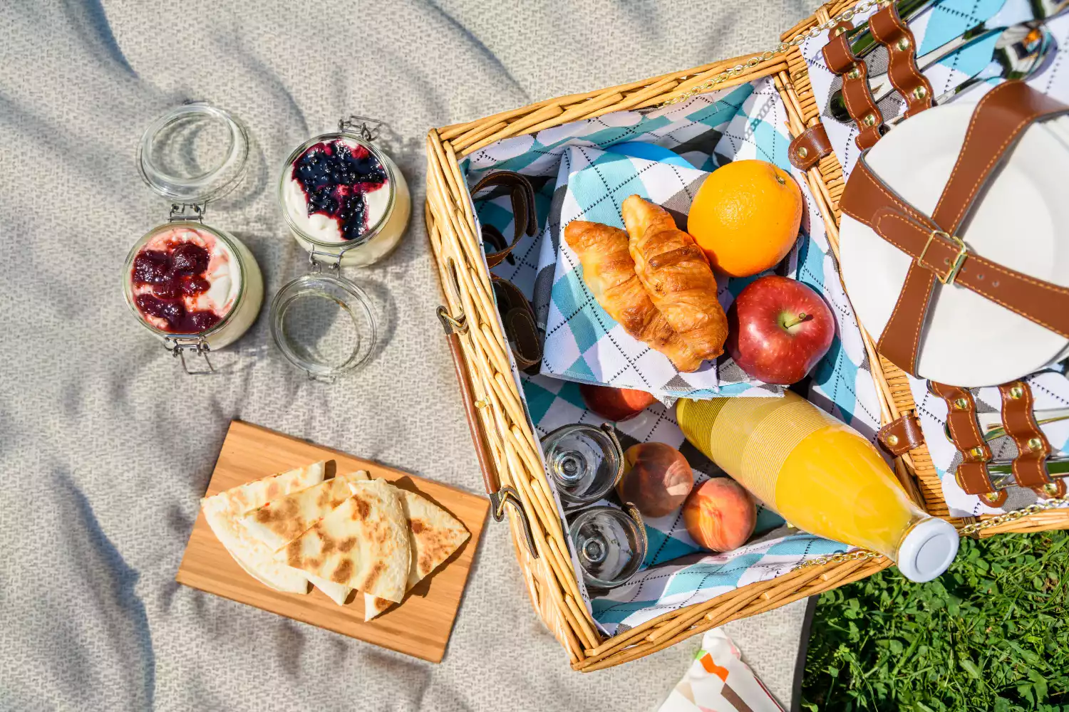 large picnic blankets